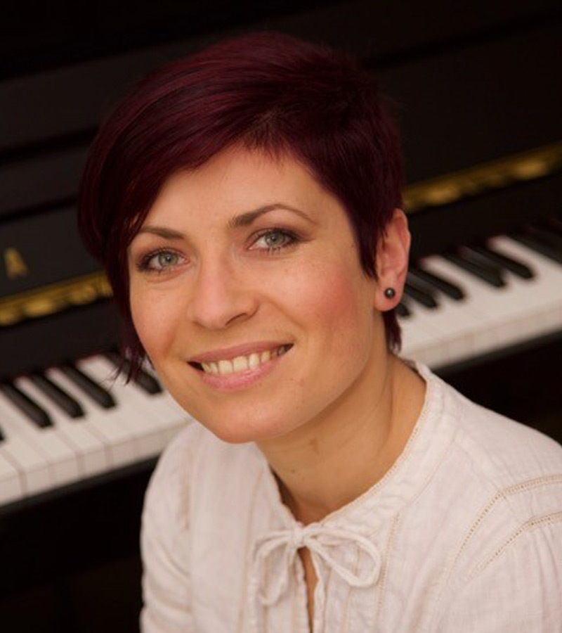 Andrea Vargas Kmecova, Piano, Lost Chord UK musician
